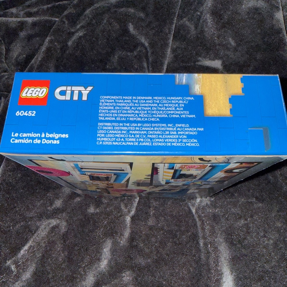 LEGO City Donut Truck Set - New in box, never opened - Picture 7 of 9